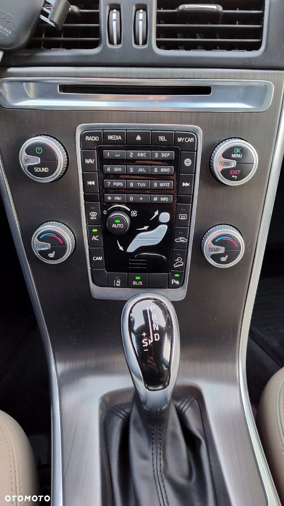 Volvo XC 60 D5 AWD Summum - 7