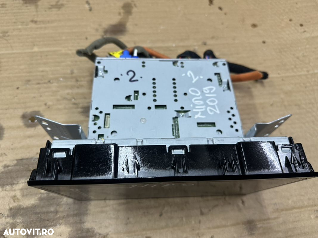 Navigatie, diplay cu touchscreen KIA NIRO an 2019-2022 cod ADBC2G5EP cu mic defect - 2