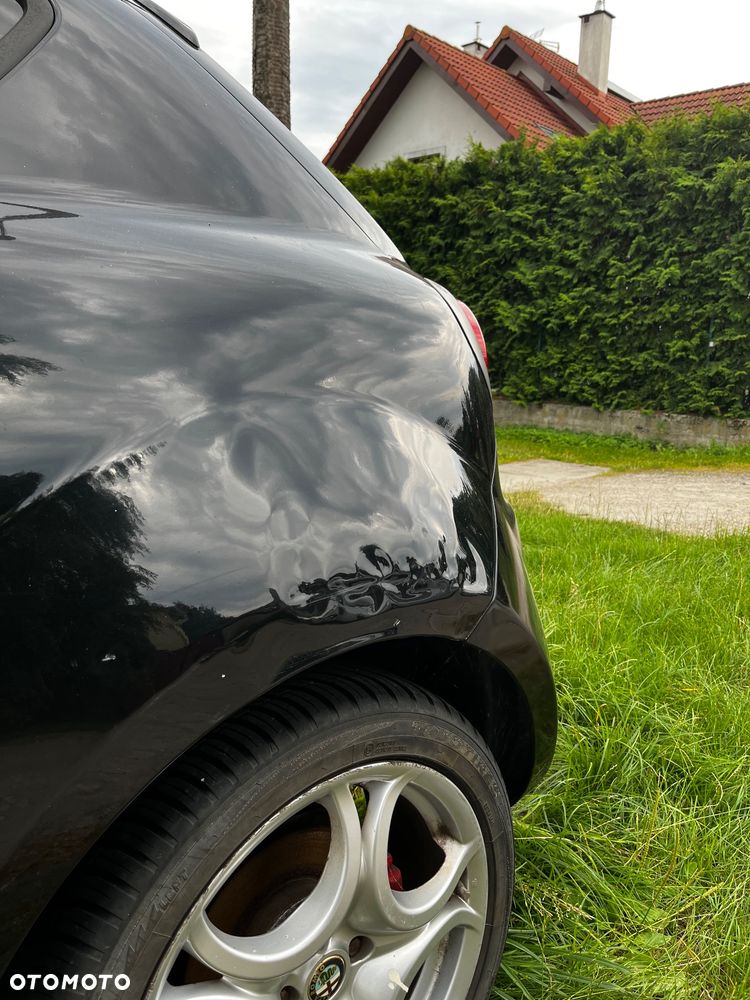 Alfa Romeo Mito - 12