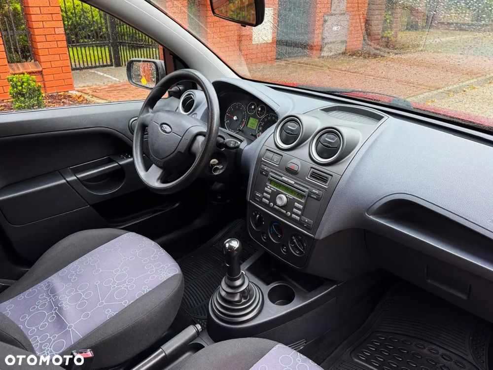 Ford Fiesta 1.3 Blues - 14