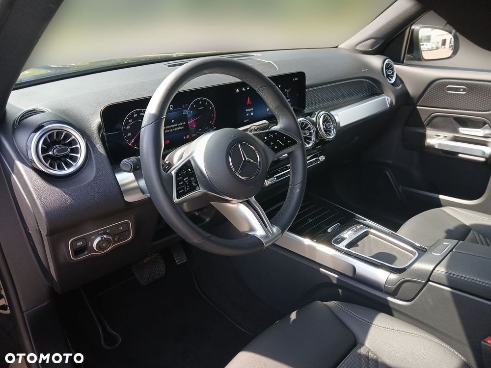 Mercedes-Benz GLB 200 Progressive 7G-DCT - 10