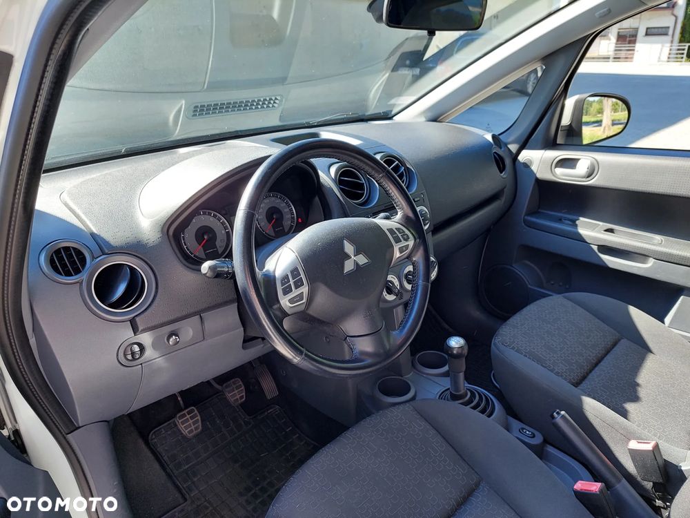 Mitsubishi Colt 1.3 Intense - 13