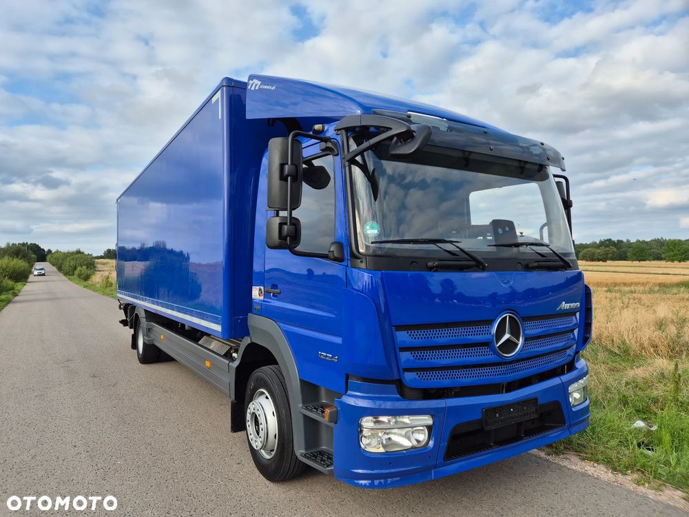 Mercedes-Benz Atego 1224 7.75m TOP1 STAN WINDA HAK z Niemiec tylko 320 000km UBRANIÓWKA czyściutki 6 cylindrów - 26