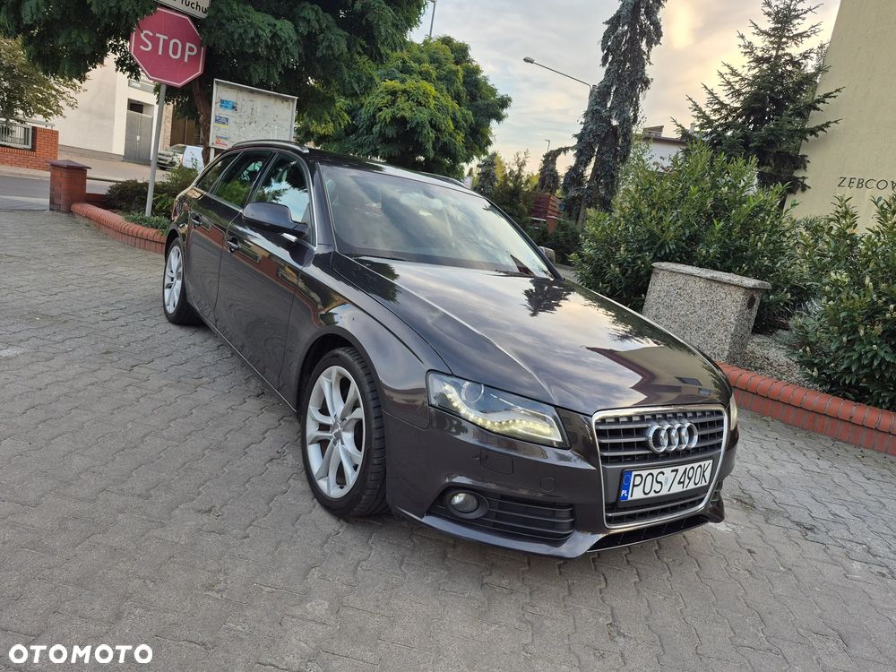 Audi A4 Avant 2010 photo 3