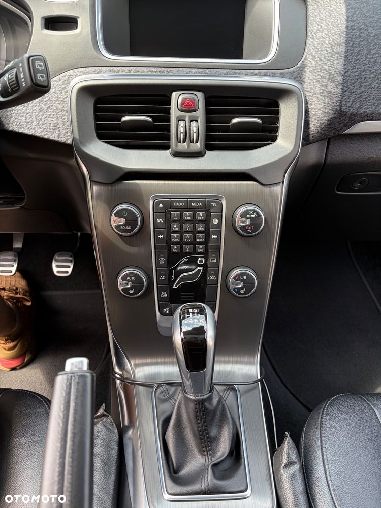 Volvo V40 D4 Drive-E Summum - 13