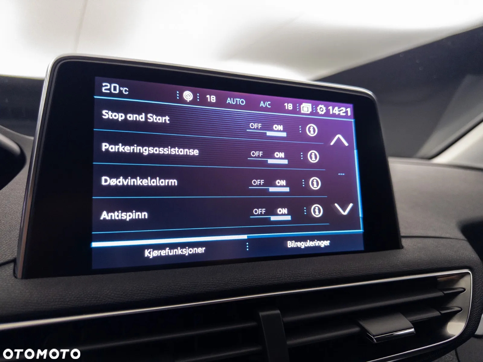Peugeot 3008 1.2 PureTech GPF Allure S&S EAT8 - 9