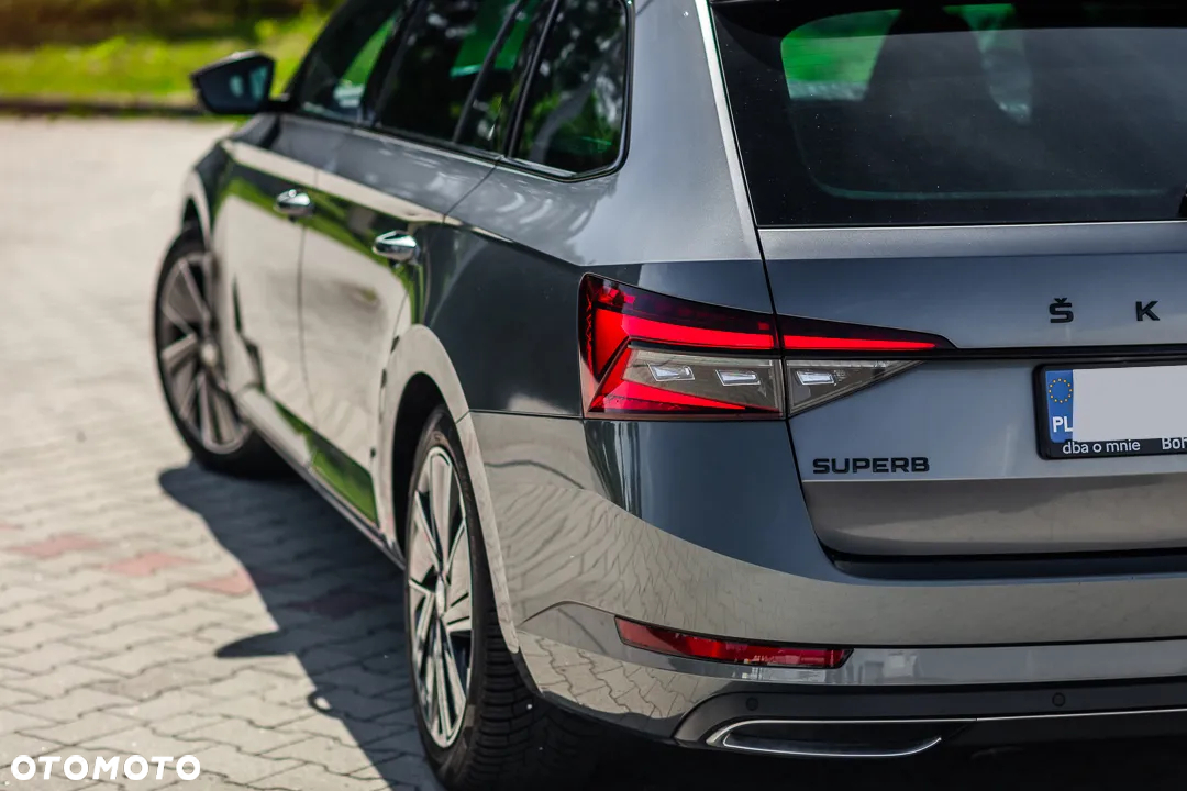 Skoda Superb 2.0 TSI DSG Sportline - 17