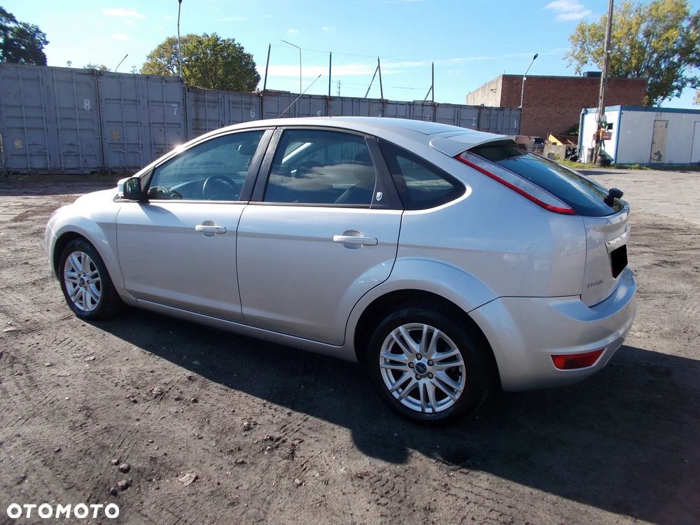 Ford Focus 1.8 Ghia - 4