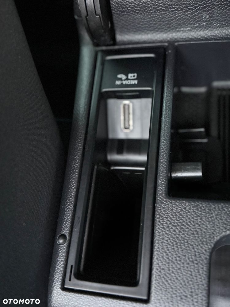 Volkswagen Golf 2.0 TDI DPF GT Sport - 36