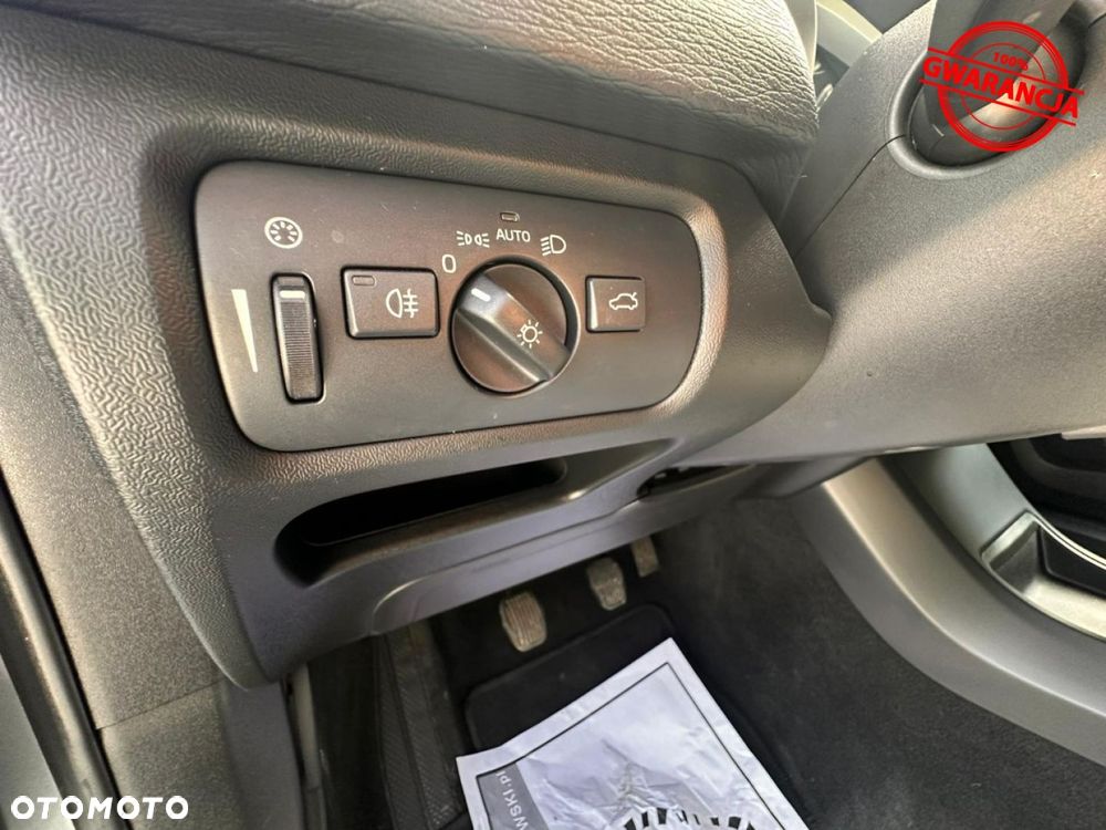 Volvo V40 - 23