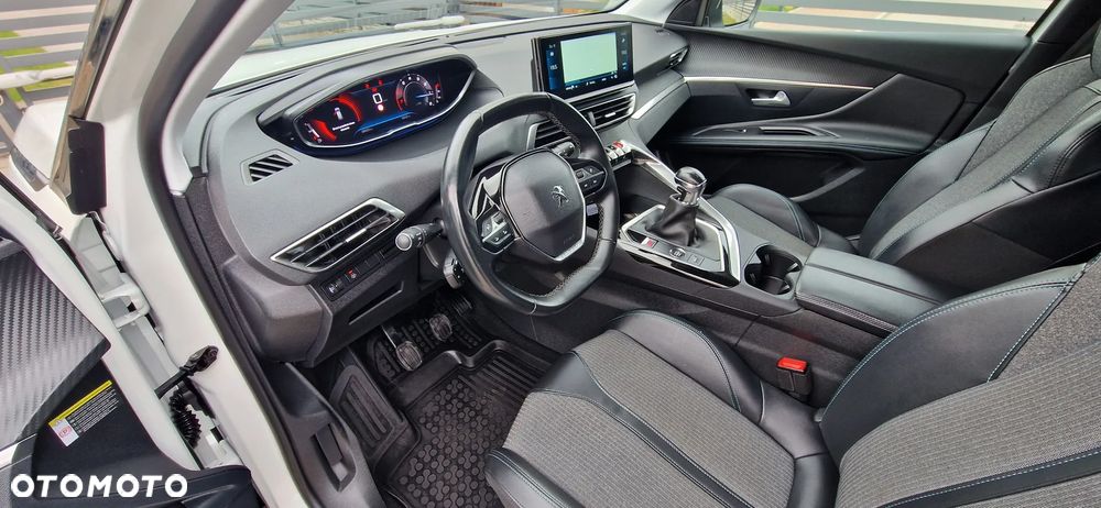 Peugeot 3008 - 5