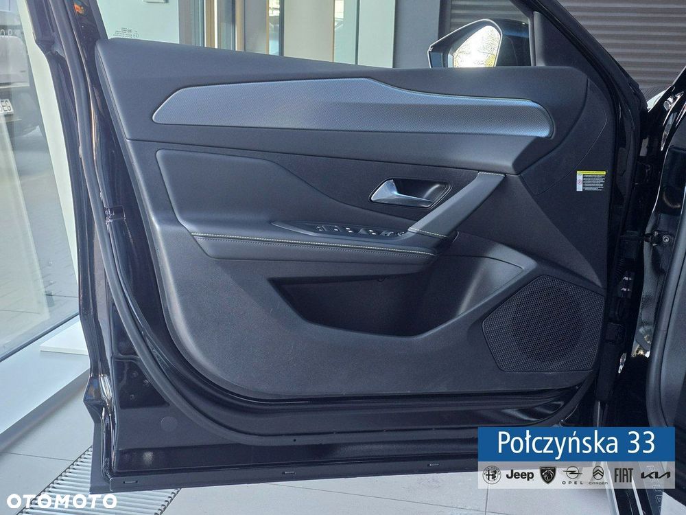 Peugeot 408 - 10
