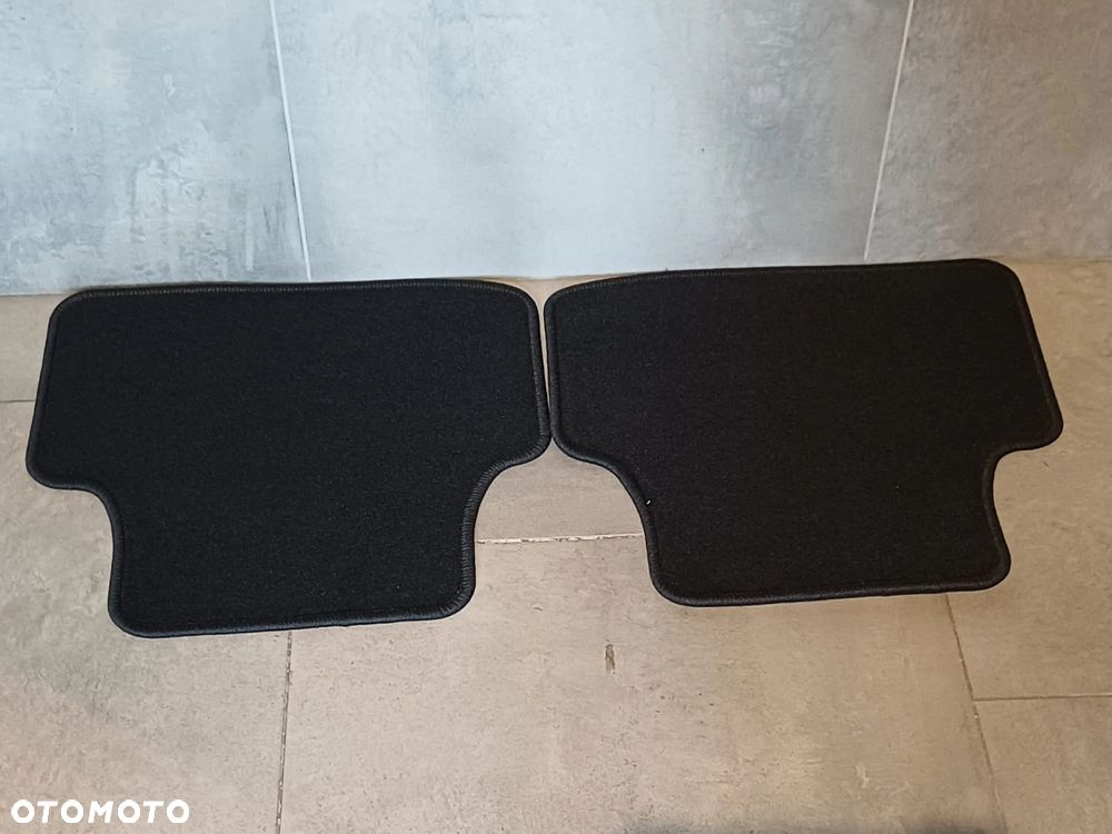 NR 573 Nowe oryginalne dywaniki welurowe do Skoda Octavia III komplet - 5