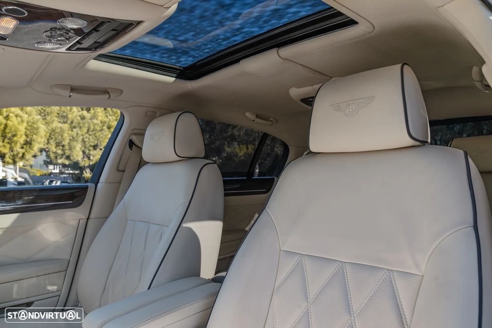 Bentley Continental Flying Spur Standard - 14