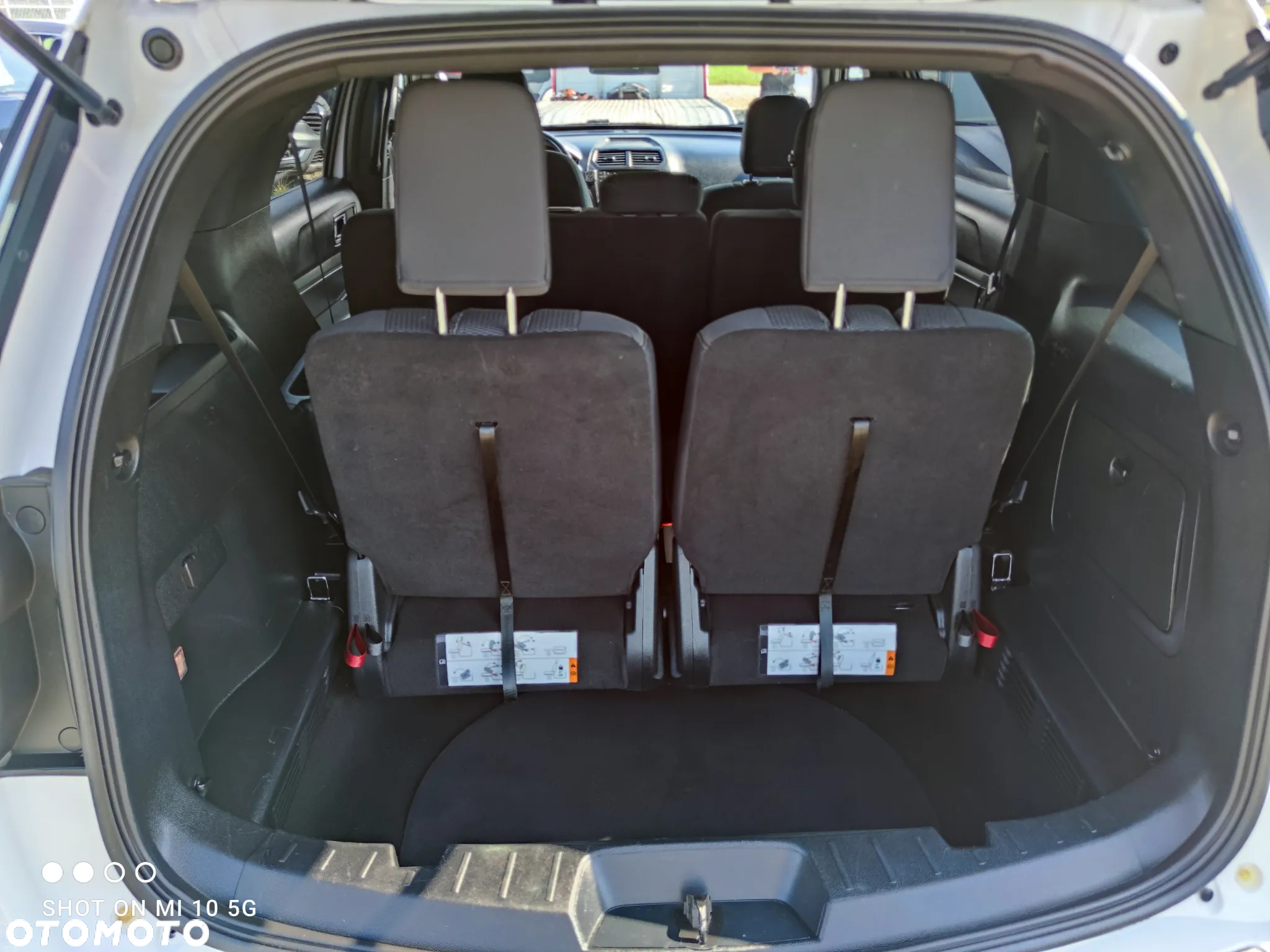 Ford Explorer - 16