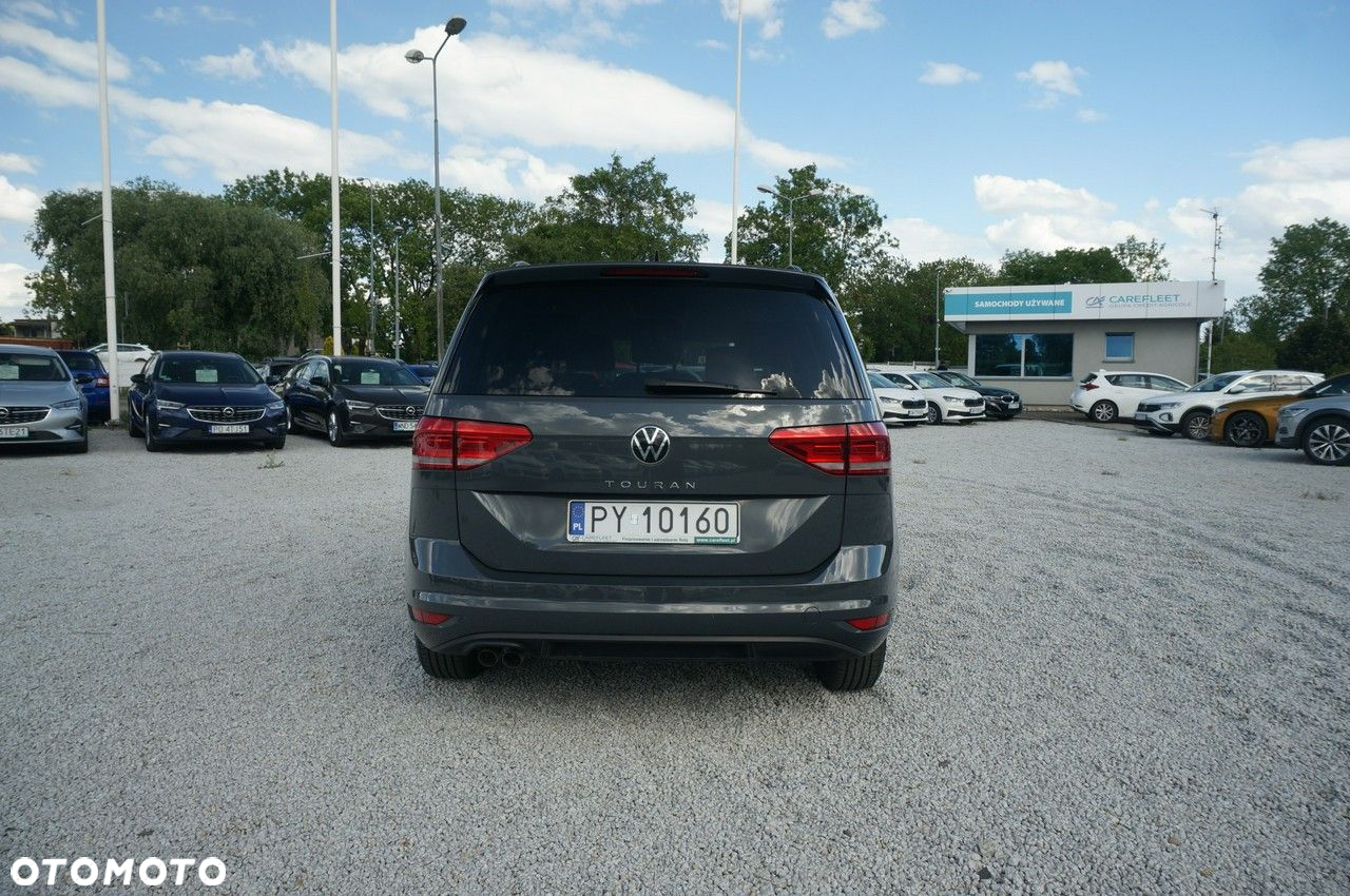 Volkswagen Touran - 8