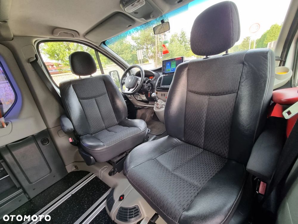 Renault Trafic L1H1 Passenger Lux - 2
