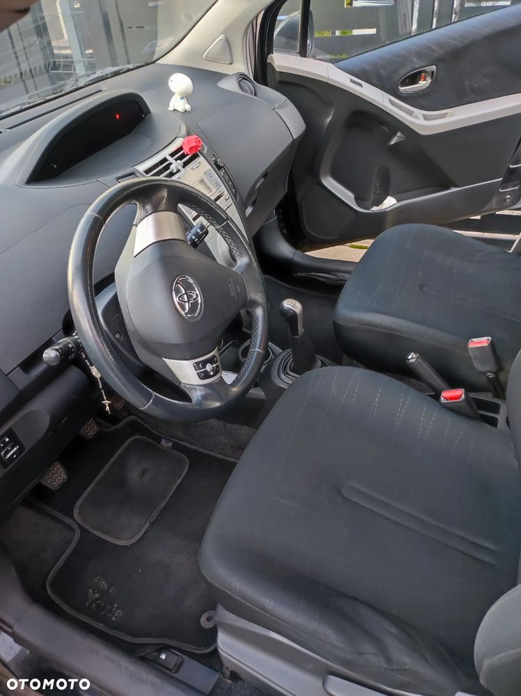 Toyota Yaris 1.4 D-4D Luna - 19
