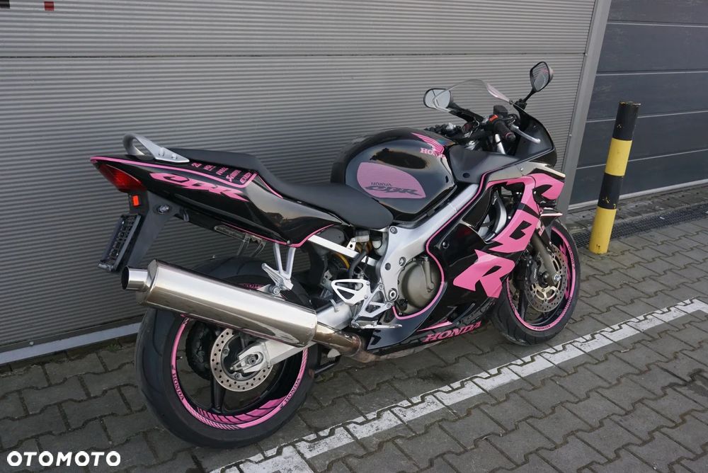 Honda CBR - 3