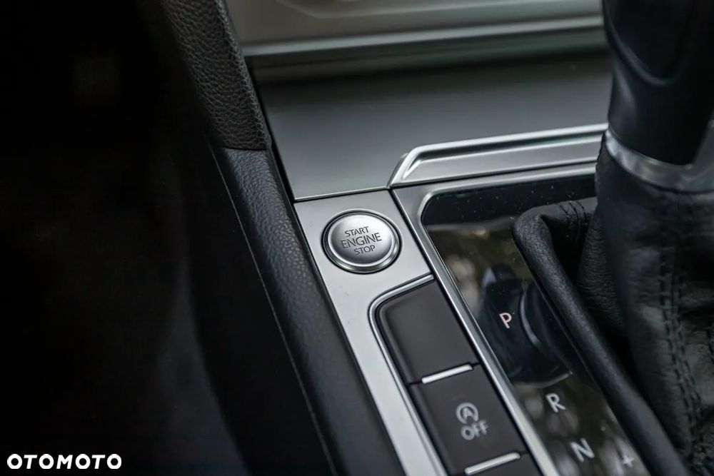 Volkswagen Passat 2.0 TDI BMT Highline DSG7 - 29