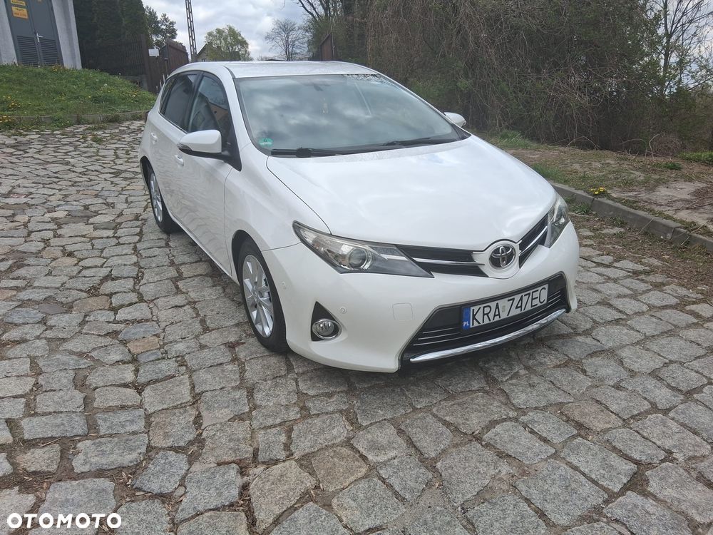 Toyota Auris 2.0 D-4D Comfort - 4