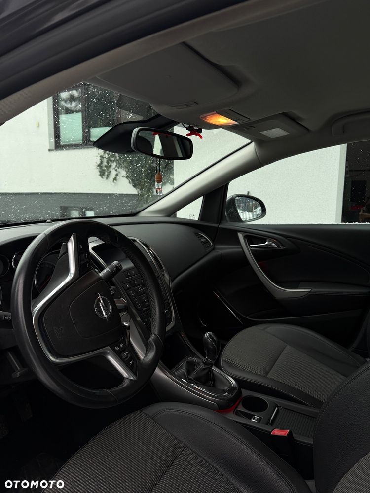 Opel Astra 1.4 T Cosmo - 18