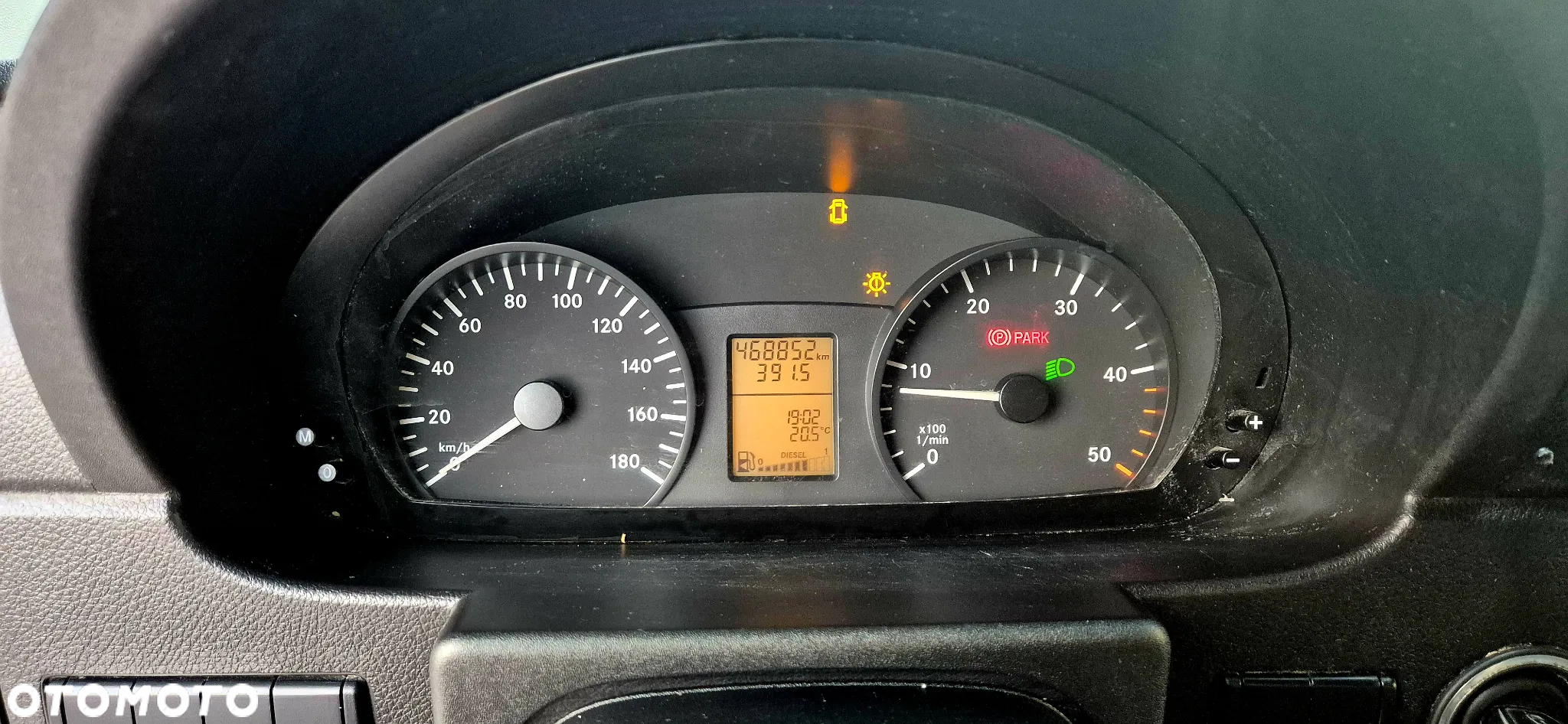 Mercedes-Benz Sprinter - 19
