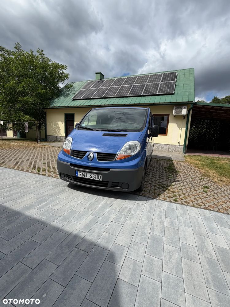 Renault TRAFIC - 2