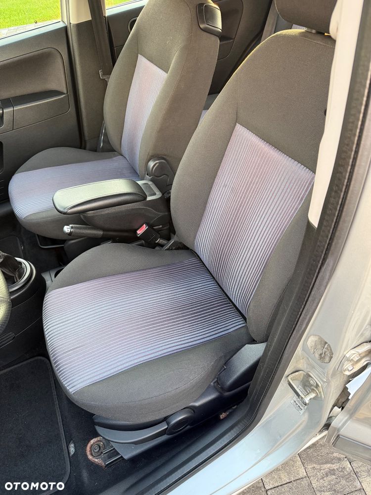 Ford Fusion 1.4 Ambiente - 13