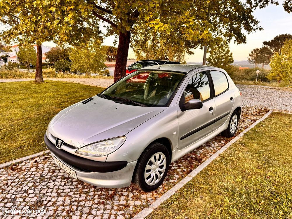 Peugeot 206 1.1 Black & Silver - 1