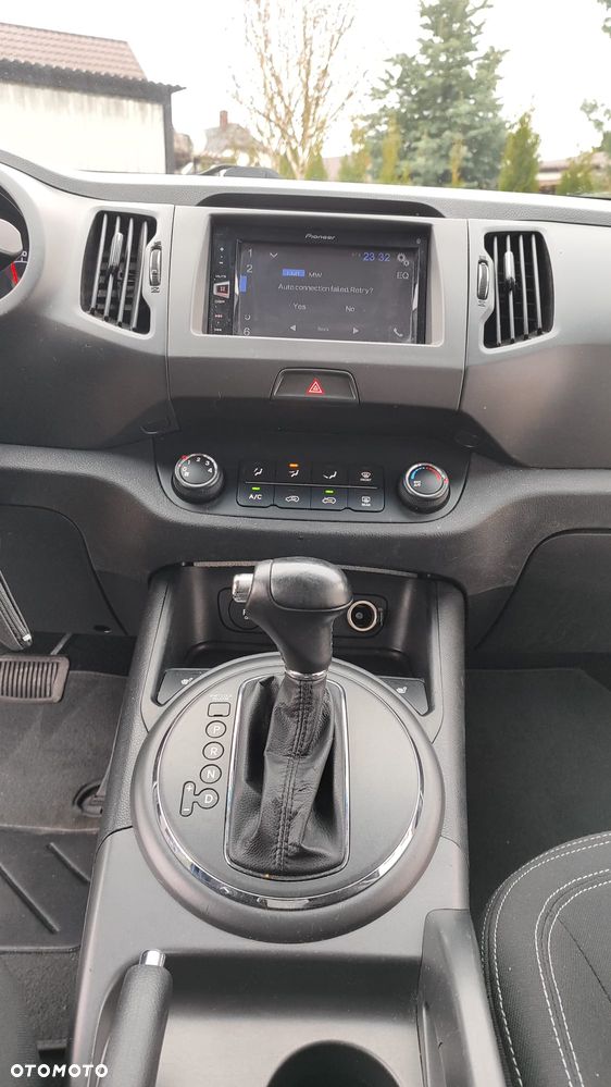 Kia Sportage 2.0 CVVT 2WD Automatik Vision - 18