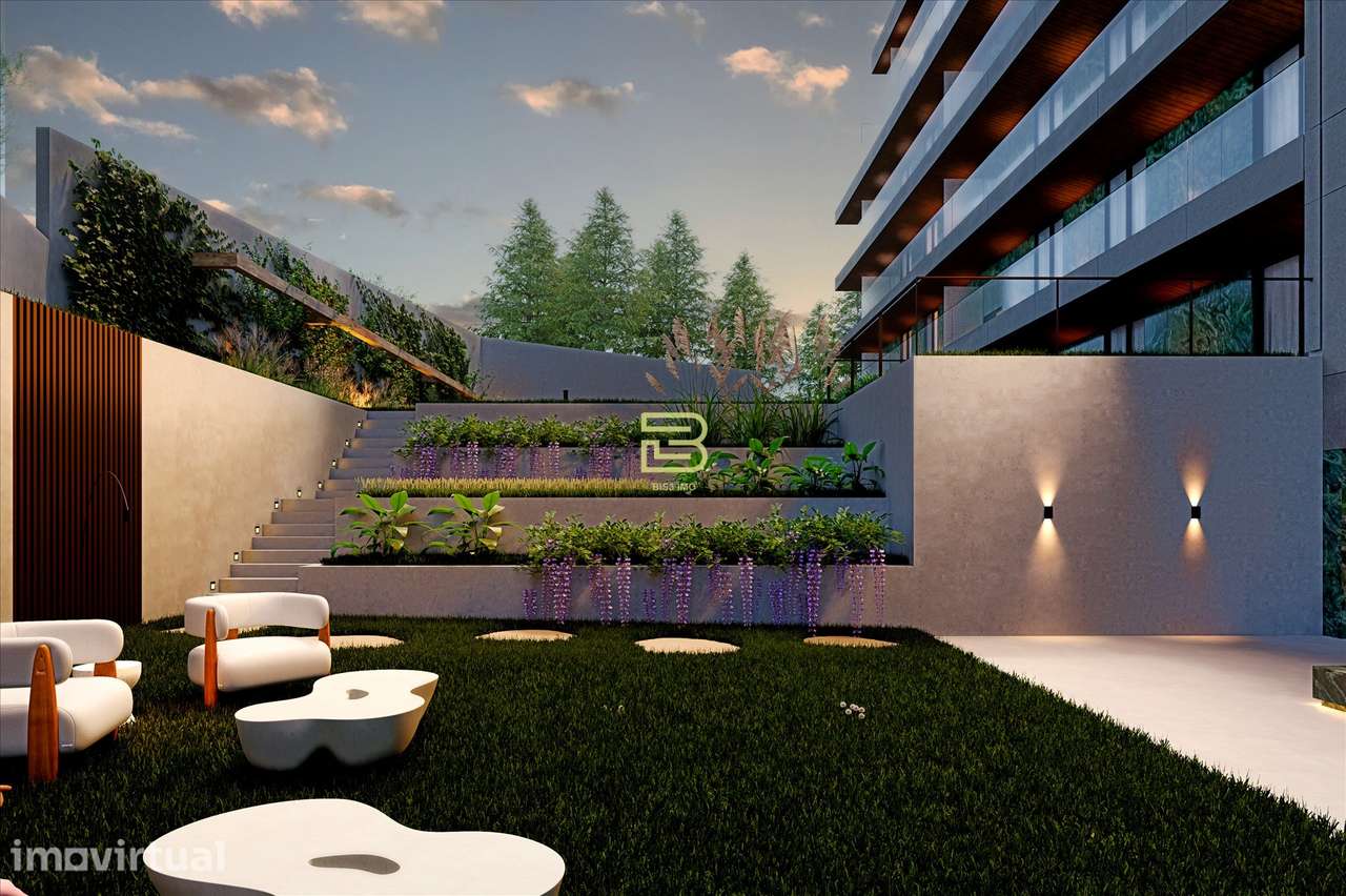 T4 Exclusivo com terraço de 225 m2, spa , BOX para 3 carros num condom - Grande imagem: 5/15