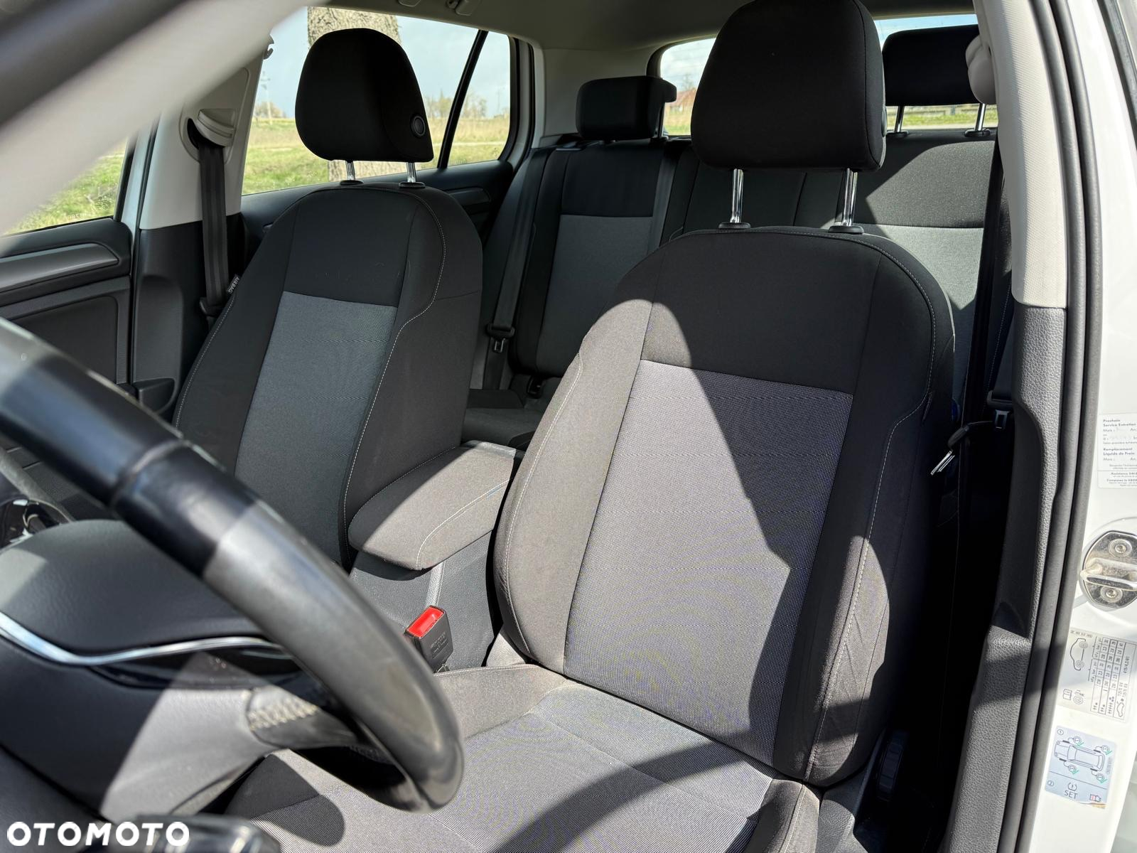 Volkswagen Golf 1.2 TSI BlueMotion Technology Comfortline - 4