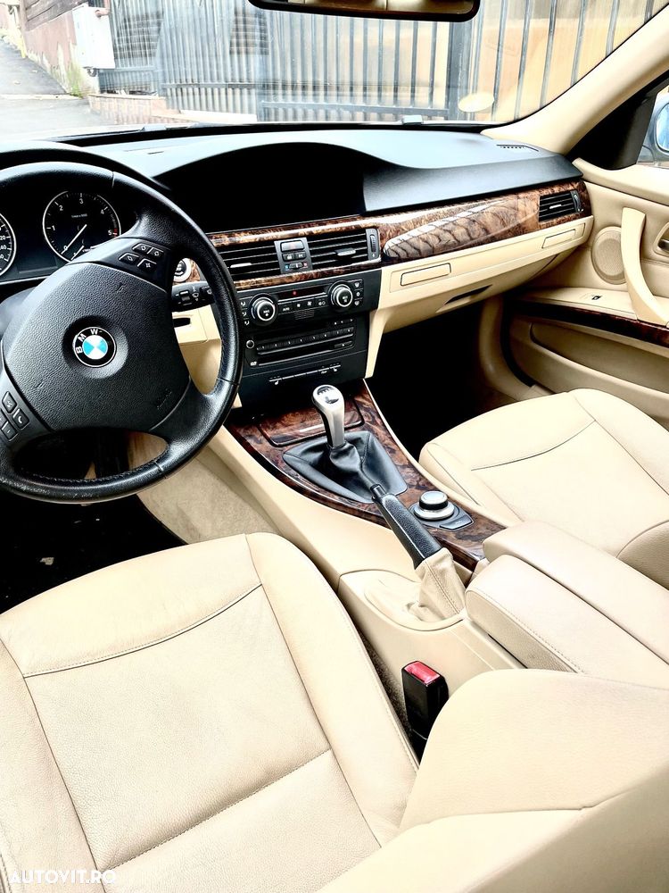 BMW Seria 3 318d - 14