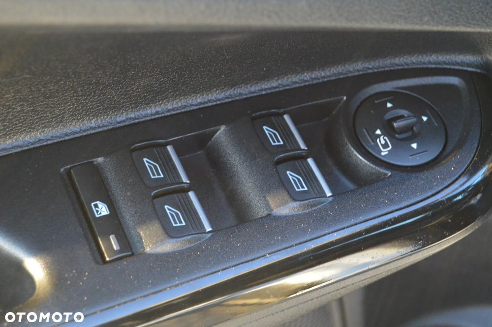 Ford B-MAX - 13