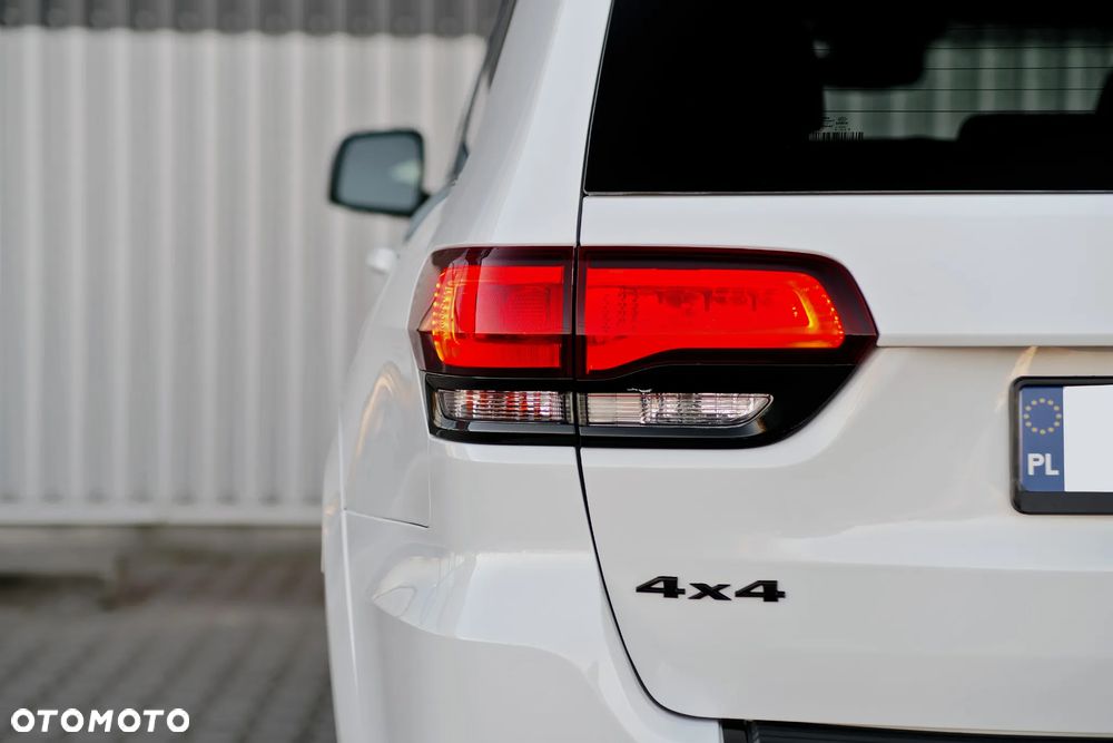 Jeep Grand Cherokee 5.7 V8 Overland - 13