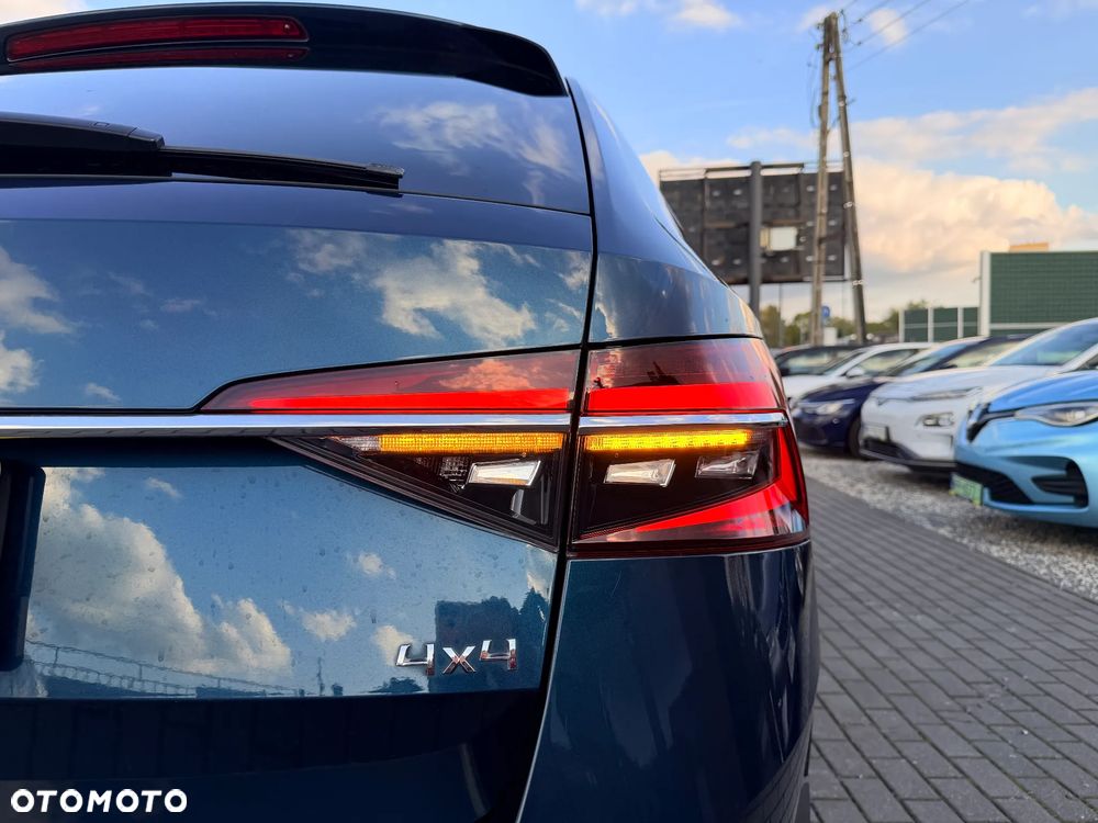 Skoda Superb 2.0 TDI SCR 4x4 Scout DSG - 12