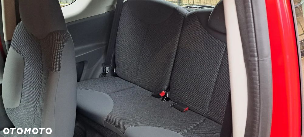 Peugeot 107 1.0 U Move - 8