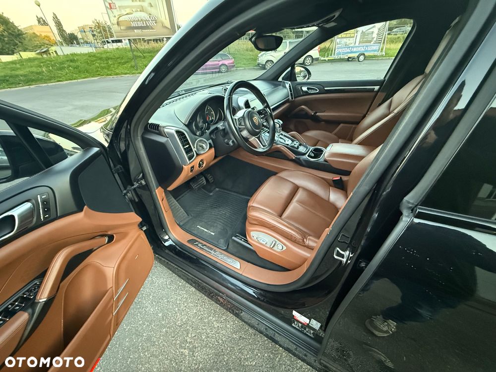 Porsche Cayenne Diesel Platinum Edition - 10
