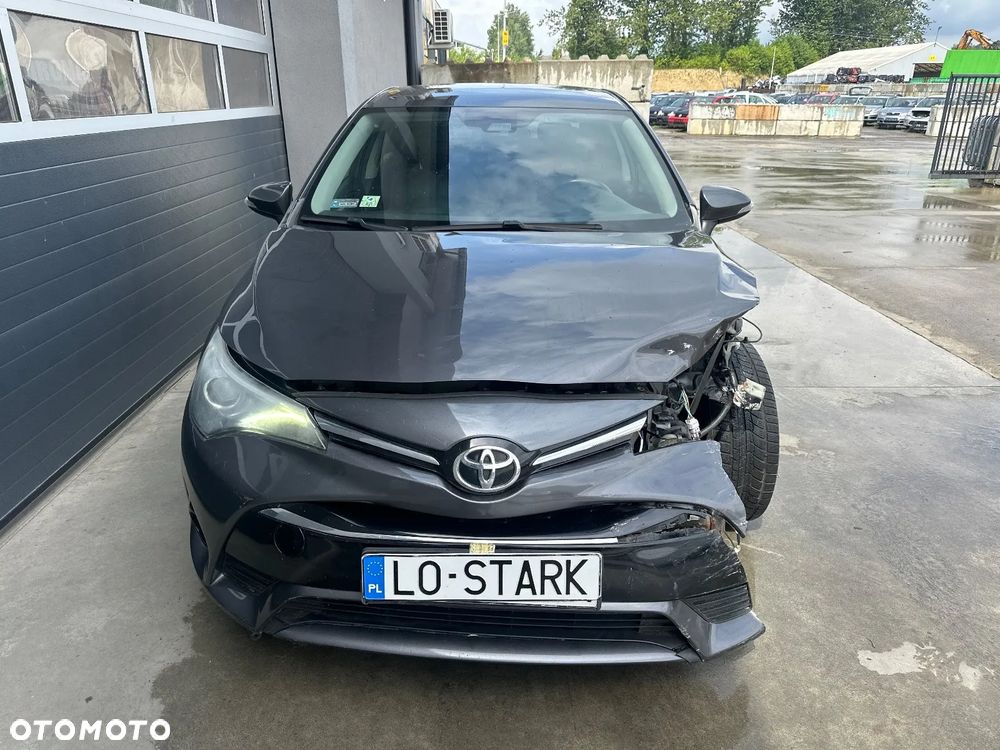 Toyota Avensis 2.0 D-4D Selection - 2