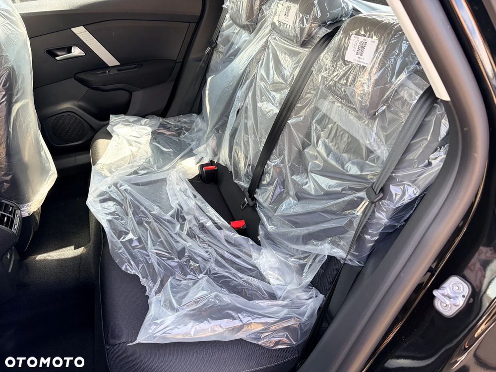 Citroën C4 1.2 mHEV Plus eDCT6 - 8