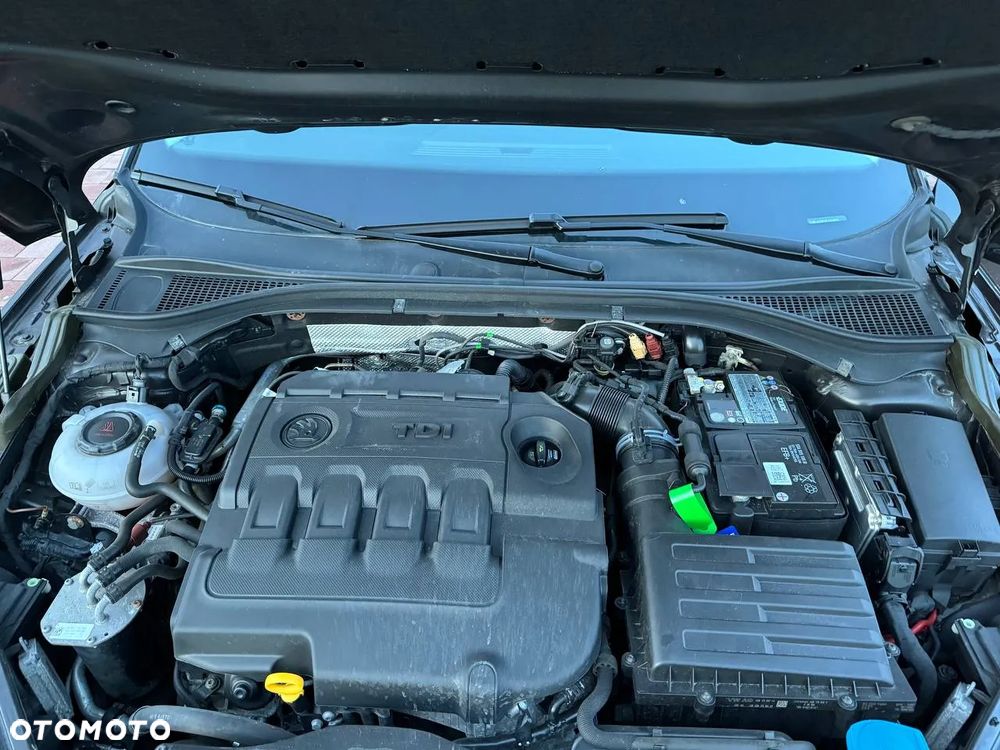 Skoda Superb 2.0 TDI SCR Active DSG - 18