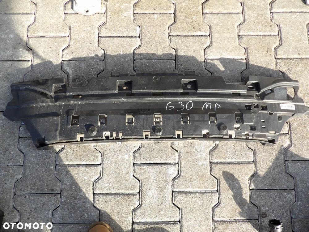 BMW- G30 - ŚLIZG , WSPORNIK ZDERZAKA - TYŁ - 8064714 - 1