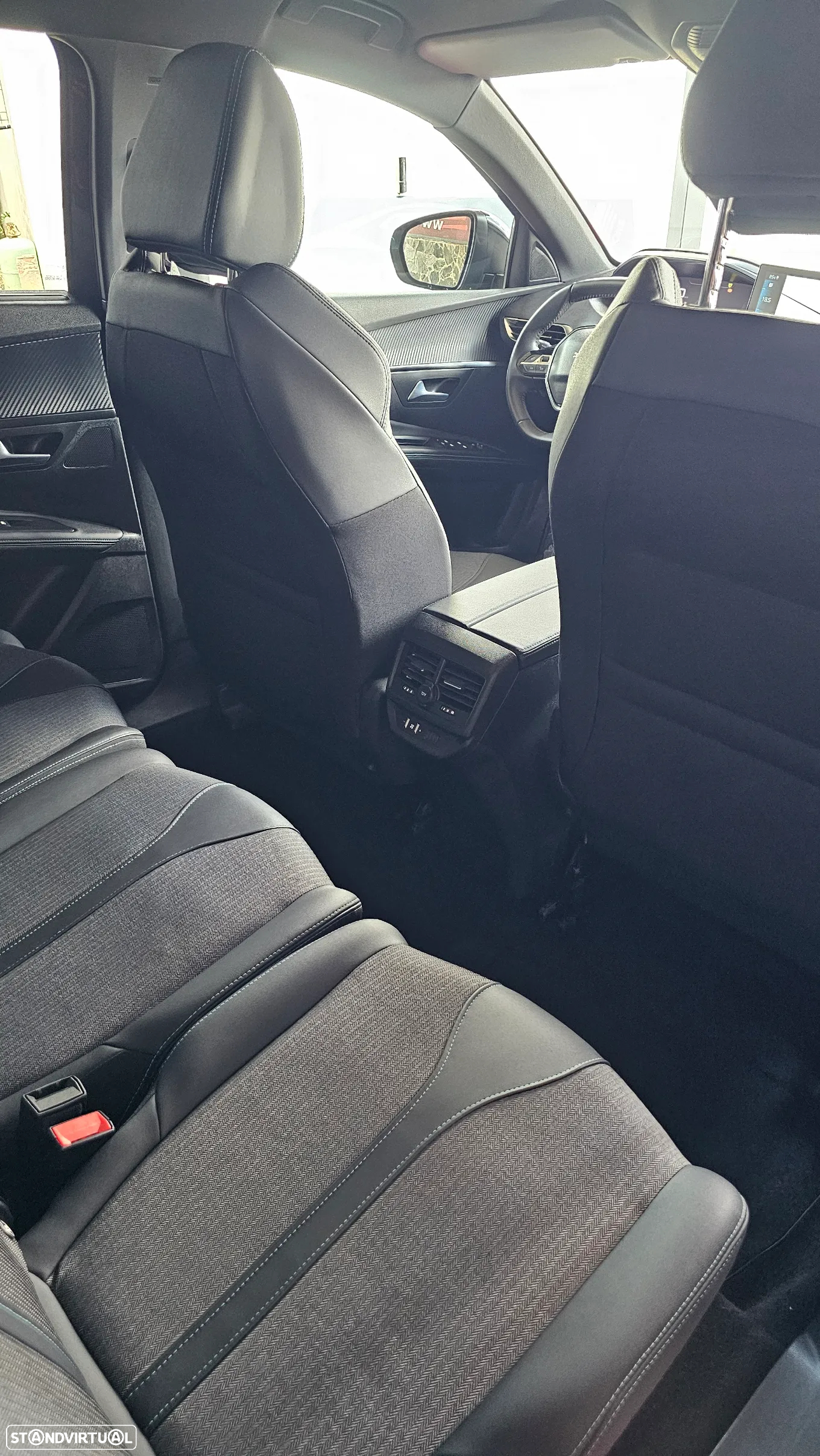 Peugeot 5008 1.2 PureTech Allure - 23