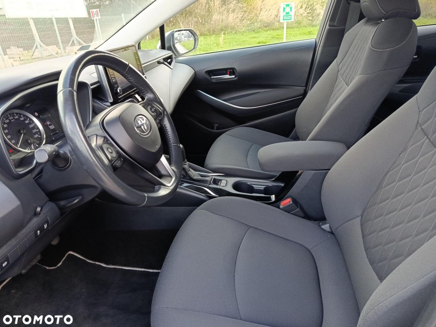 Toyota Corolla 1.8 Hybrid Comfort - 15