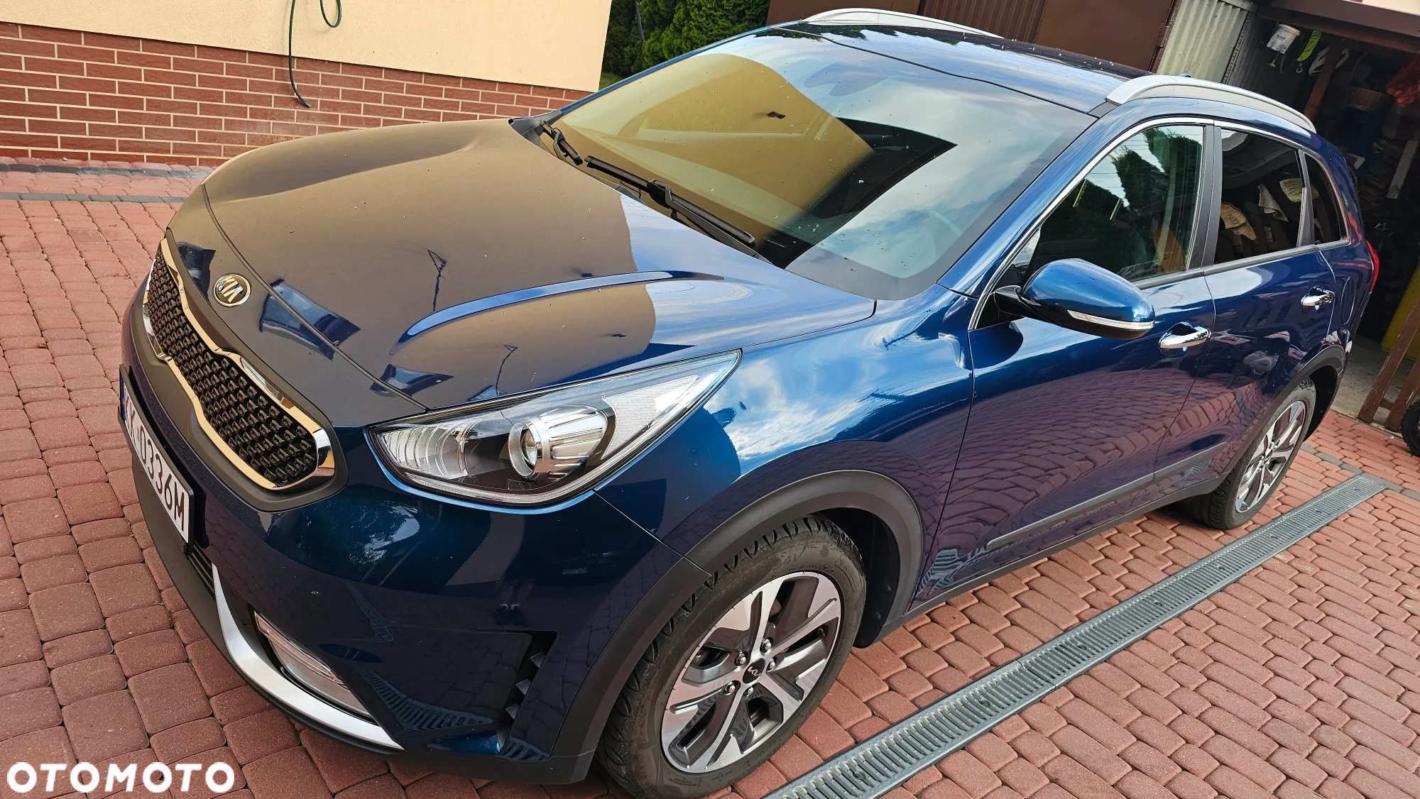 Kia Niro 1.6 GDI Hybrid L - 10