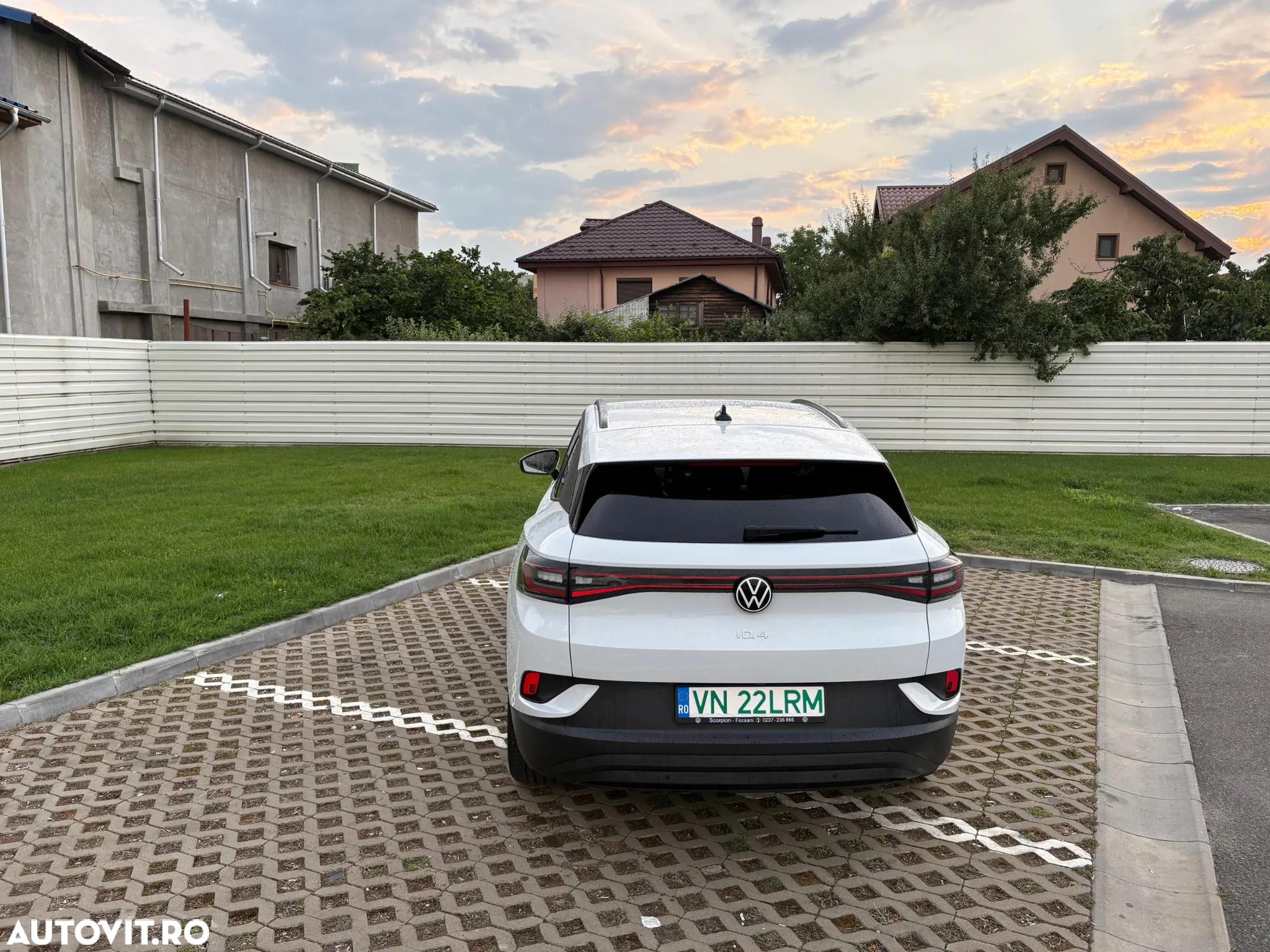 Volkswagen ID.4 77 kWh Pro - 3