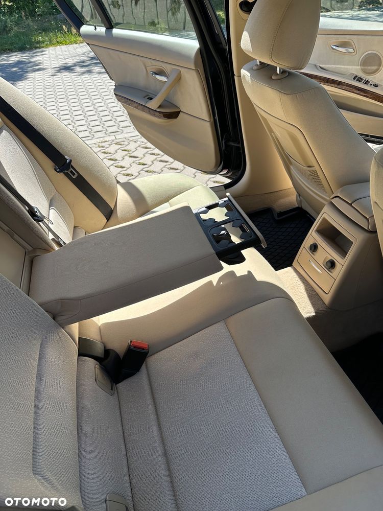 BMW Seria 3 318i Edition Lifestyle - 21