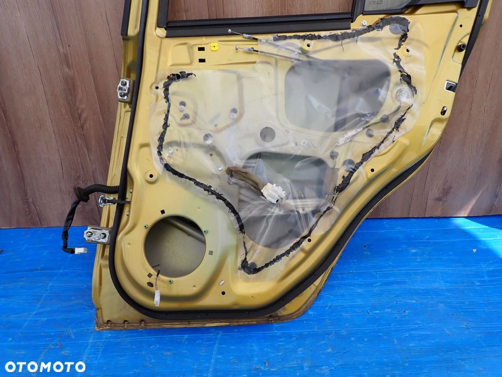 SUZUKI SWIFT MK7 5D 10-16 DRZWI TYLNE PRAWE ZUN - 13
