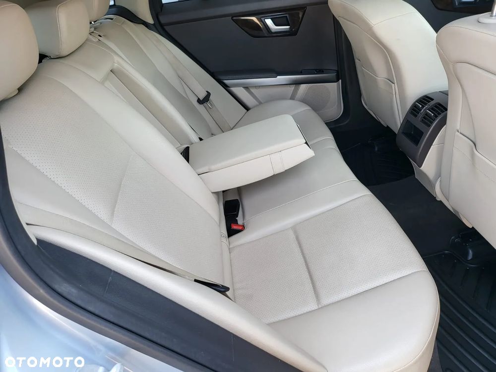 Mercedes-Benz GLK 350 4Matic BlueEFFICIENCY 7G-TRONIC - 8